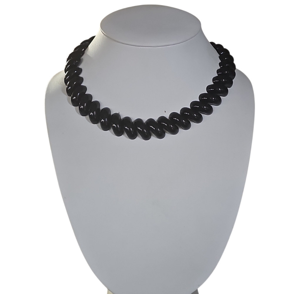 Rare Vintage Napier Black Enamel Metal Collar Necklace Pad 4.774.743